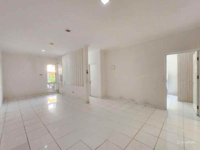 dijual rumah cluster bellevue kota