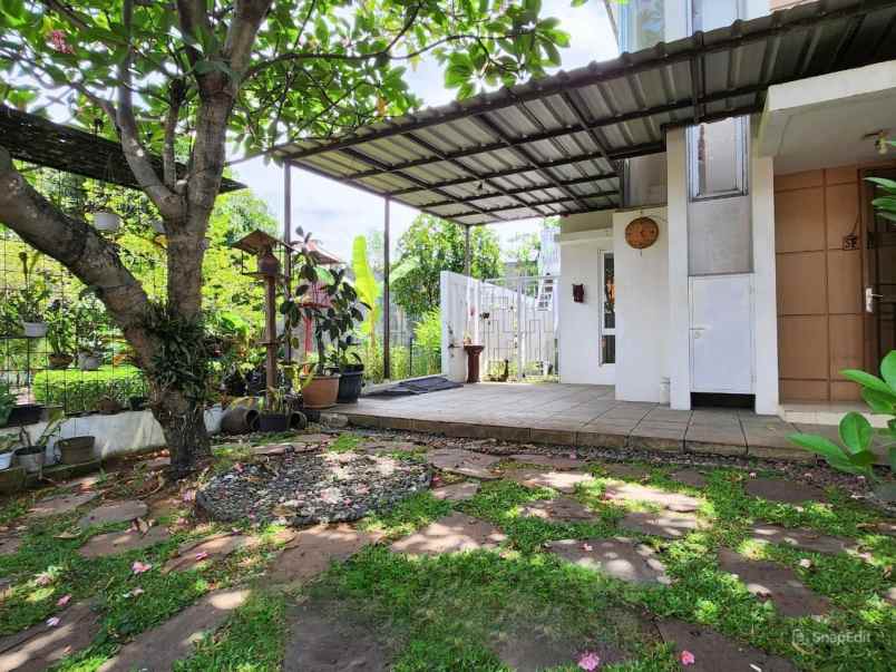 dijual rumah cluster bellevue kota