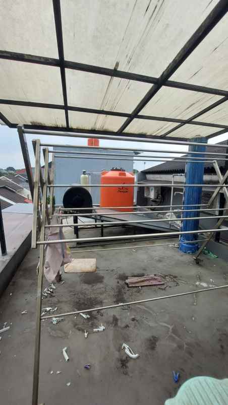 dijual rumah cluster celebration town