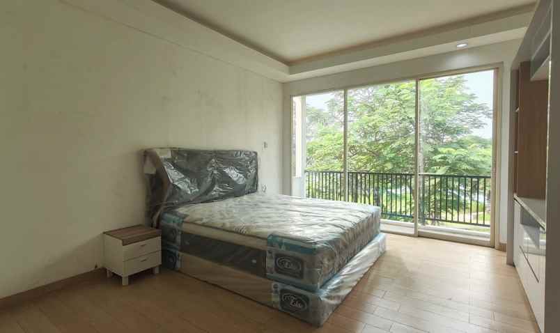 dijual rumah cluster lavesh kota