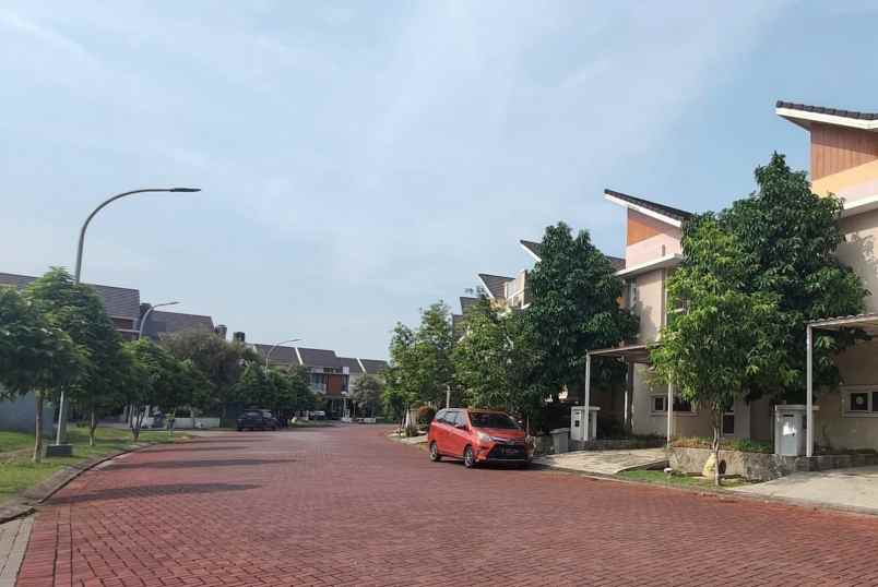 dijual rumah cluster lavesh kota