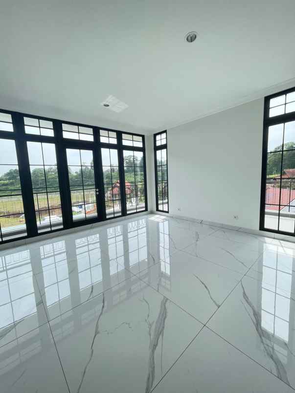 dijual rumah cluster rosewood golf