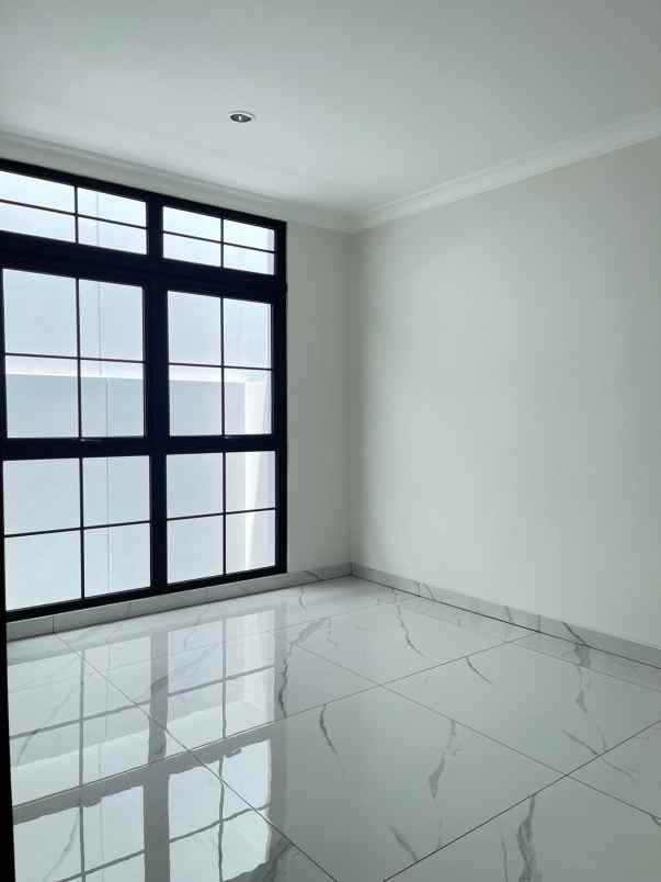 dijual rumah cluster rosewood golf