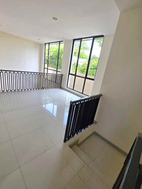 dijual rumah cluster sentarum asya