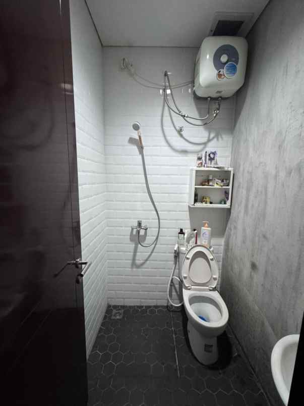 dijual rumah cluster shinano jgc