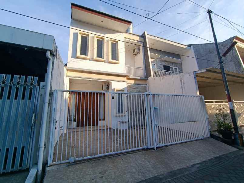 dijual rumah darmo permai utara