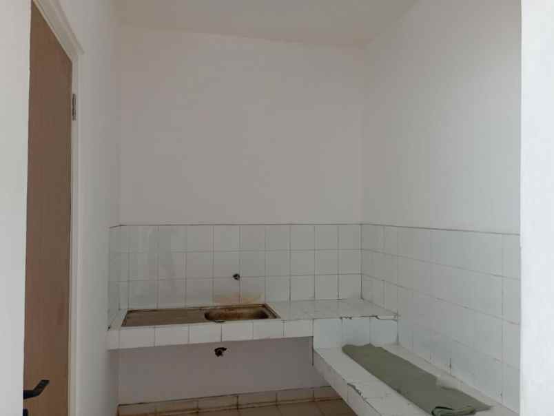 dijual rumah dekat grand wisata