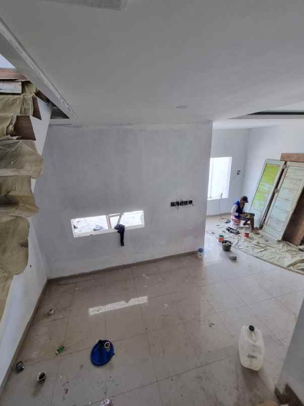 dijual rumah dekat kampus upn pondok labu