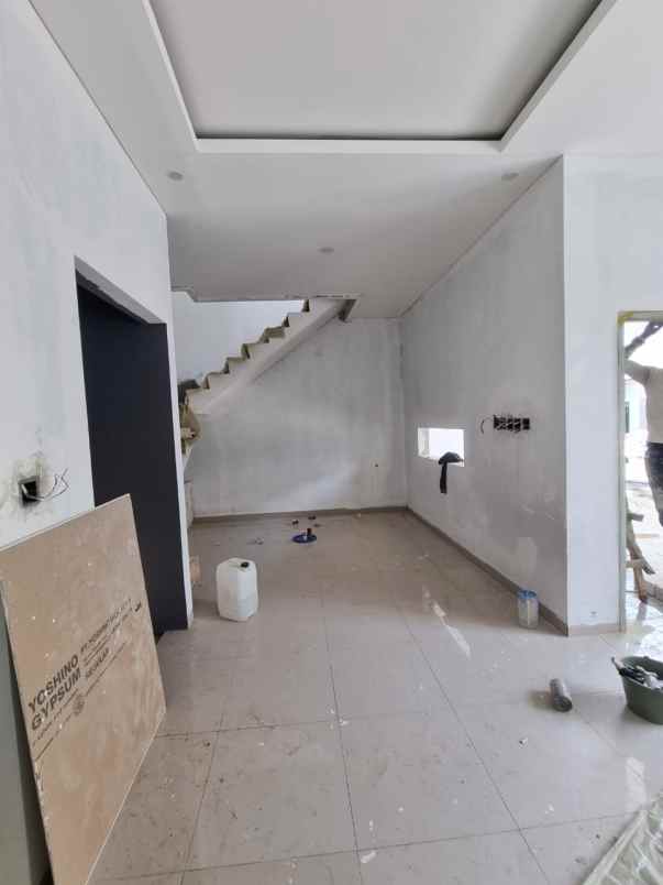 dijual rumah dekat kampus upn pondok labu