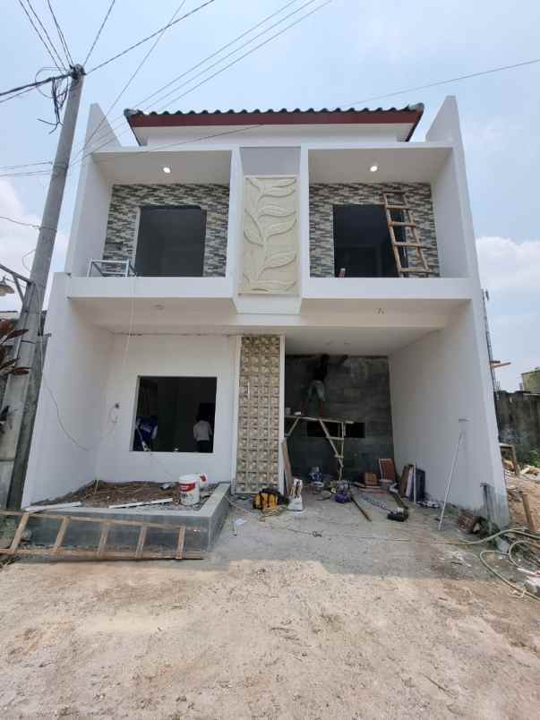 dijual rumah dekat kampus upn pondok labu