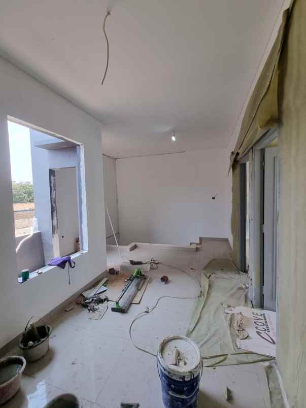 dijual rumah dekat kampus upn pondok labu