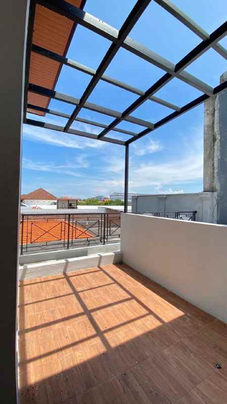 dijual rumah delta mandala