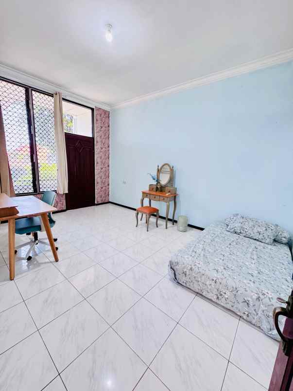 dijual rumah dharmahusada indah utara surabaya timur