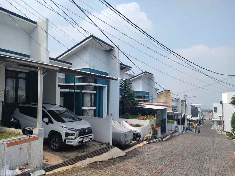 dijual rumah di cluster cimahi padaasih pamoyanan