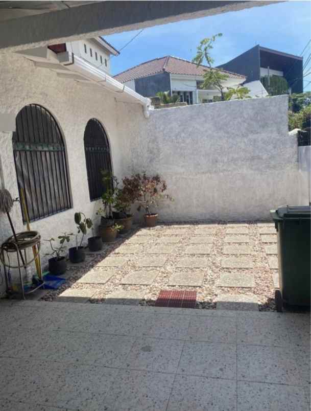 dijual rumah di lebak bulus jakarta selatan