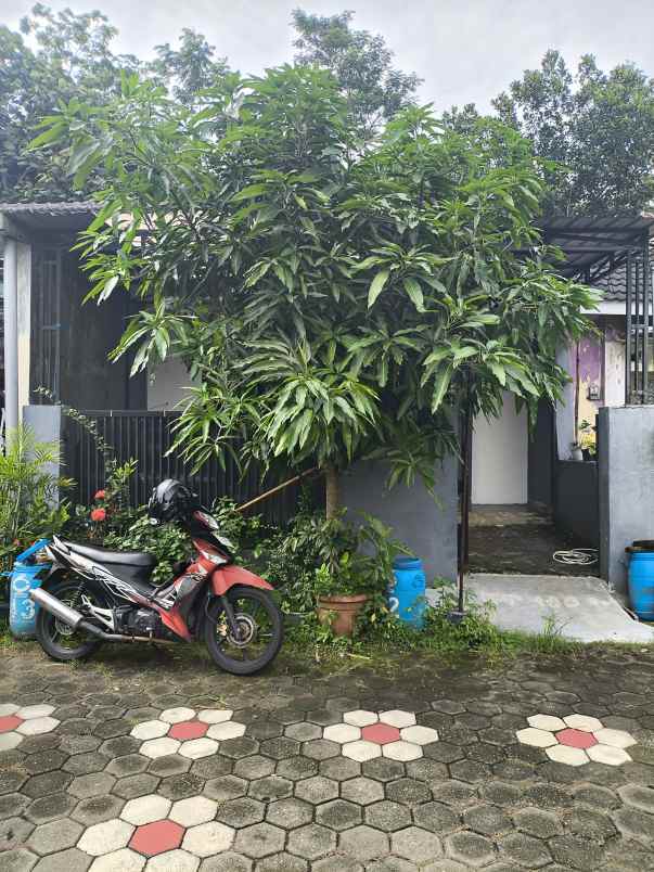 dijual rumah di pudakpayung villa dawung asri