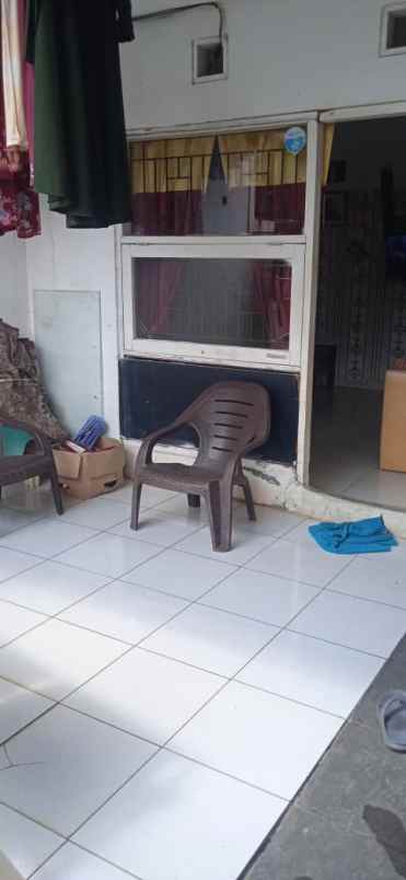 dijual rumah district orange residence