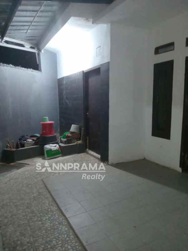 dijual rumah furnished di citayem depok