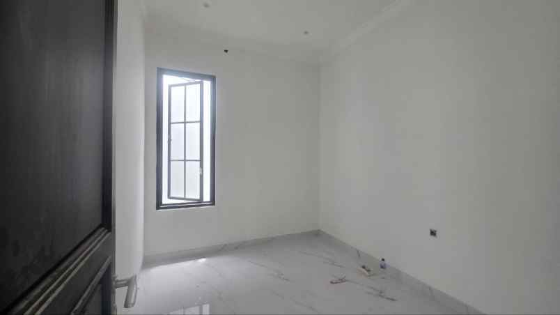 dijual rumah galaxy bumi permai