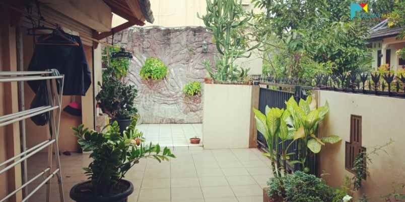 dijual rumah galaxy pekayon bekasi