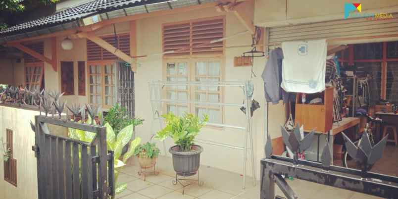 dijual rumah galaxy pekayon bekasi