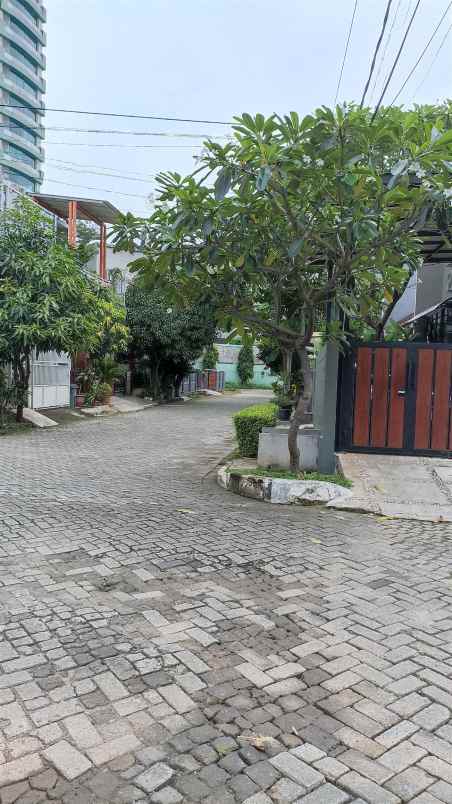 dijual rumah galaxy pekayon bekasi