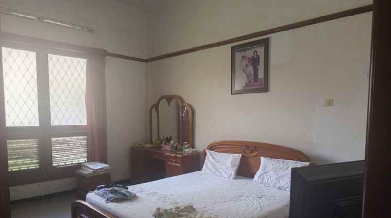 dijual rumah gatot subroto