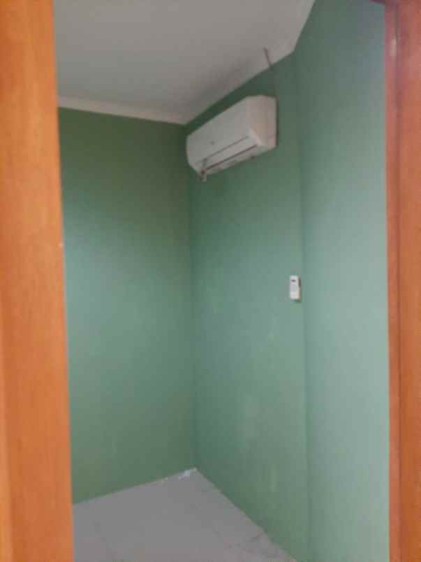 dijual rumah gg spoor
