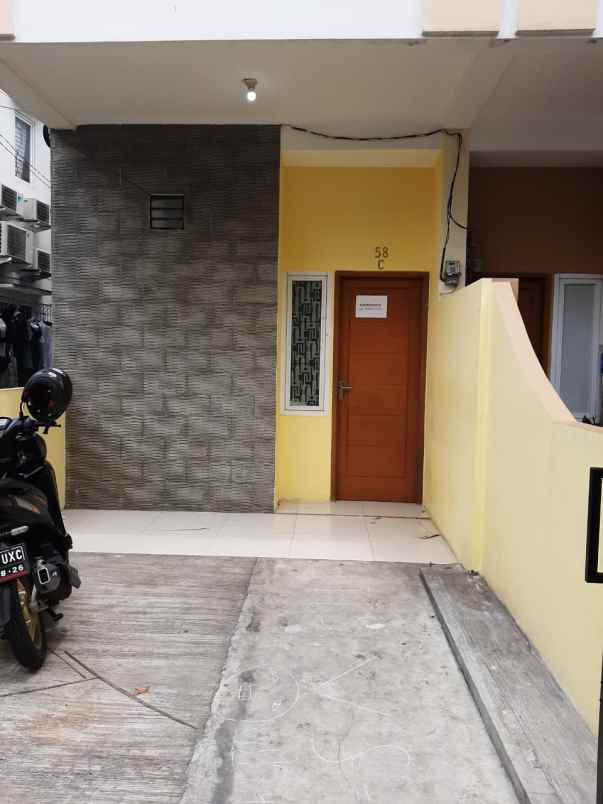 dijual rumah gg spoor