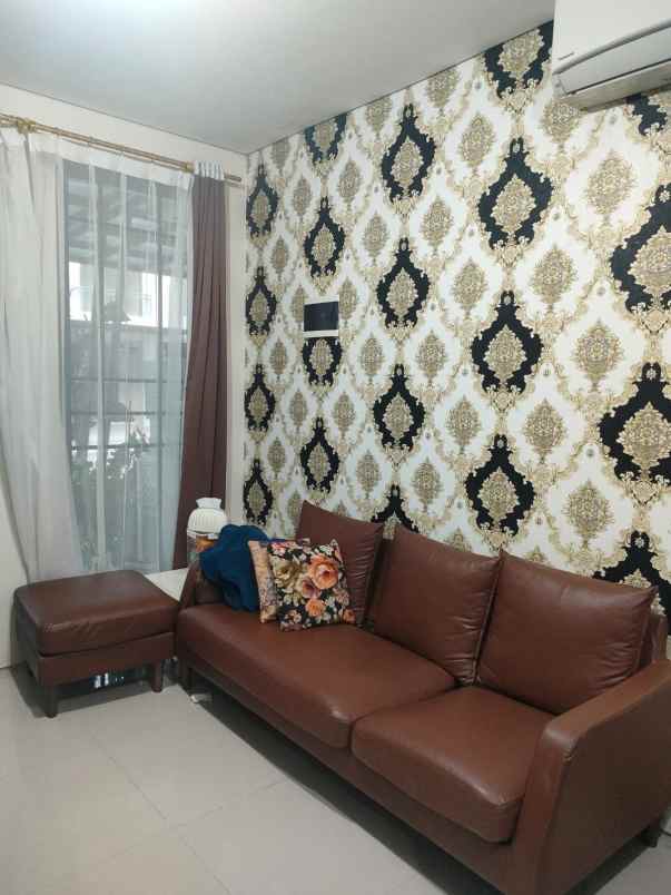 dijual rumah grand pakuwon cluster queensland blok jg