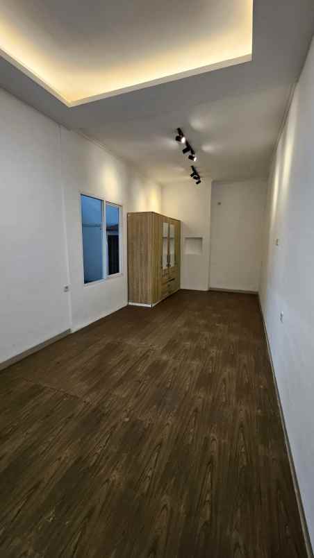 dijual rumah grand parahyangan kencana