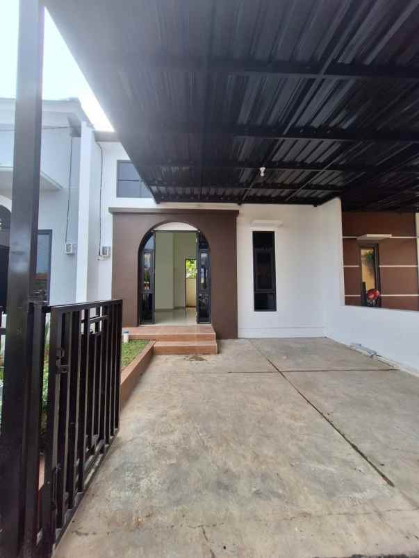 dijual rumah grand sedati