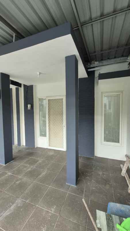dijual rumah grand semanggi