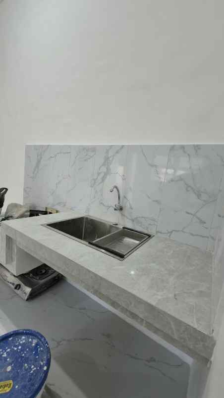 dijual rumah grand semanggi
