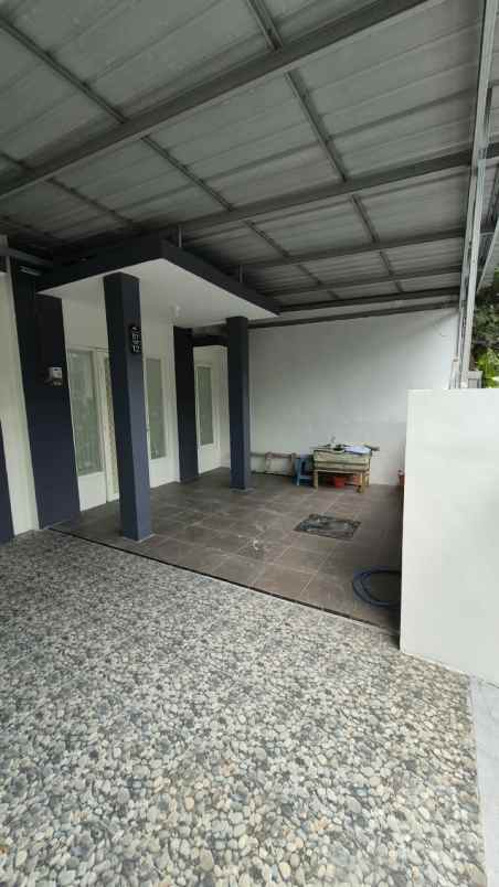 dijual rumah grand semanggi