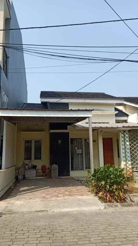 dijual rumah green royal jalan bambu