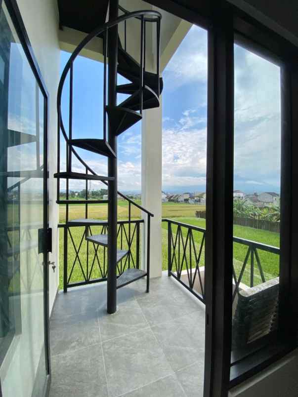 dijual rumah green tombro residence