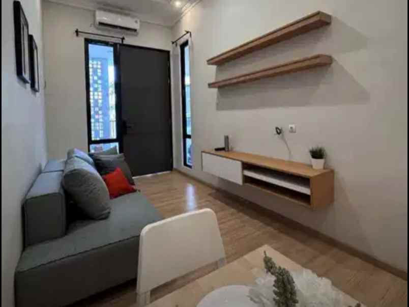 dijual rumah griya asri