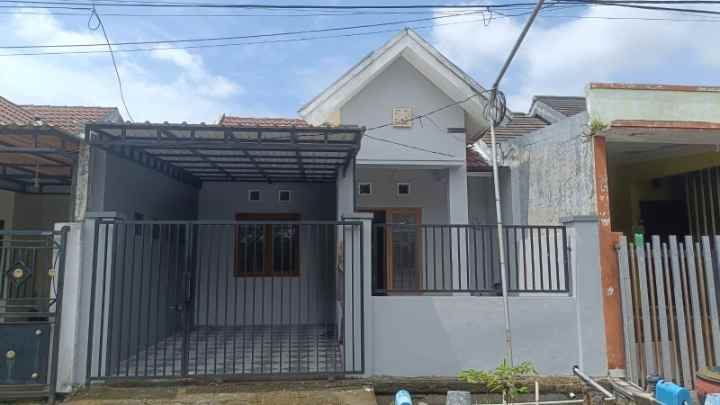 dijual rumah griya permata gedangan