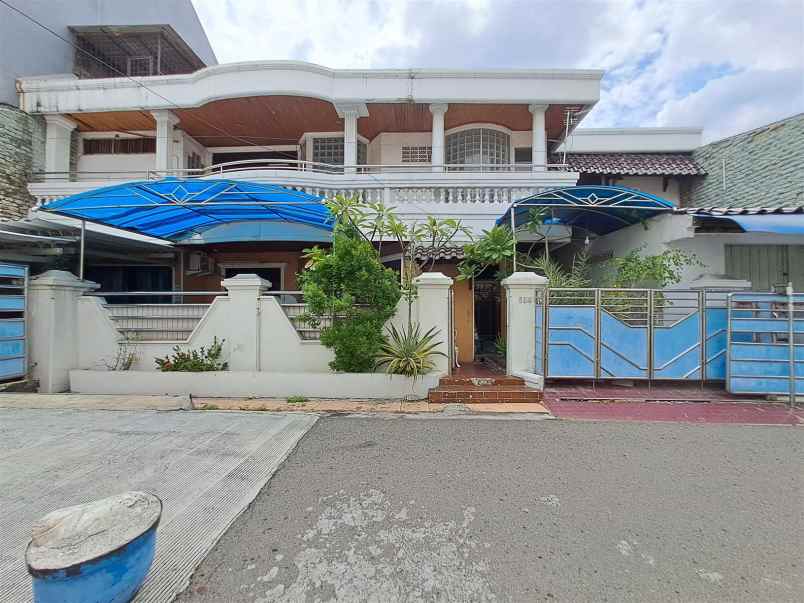 dijual rumah grogol tomang jakarta
