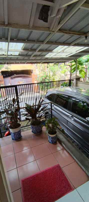dijual rumah gunung batu
