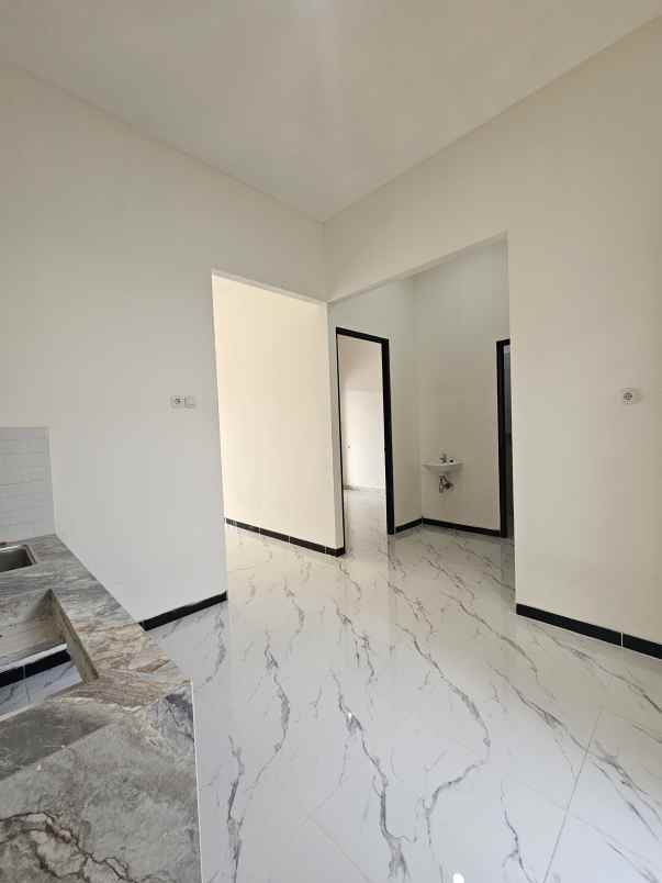 dijual rumah jalan bungsan bedahan