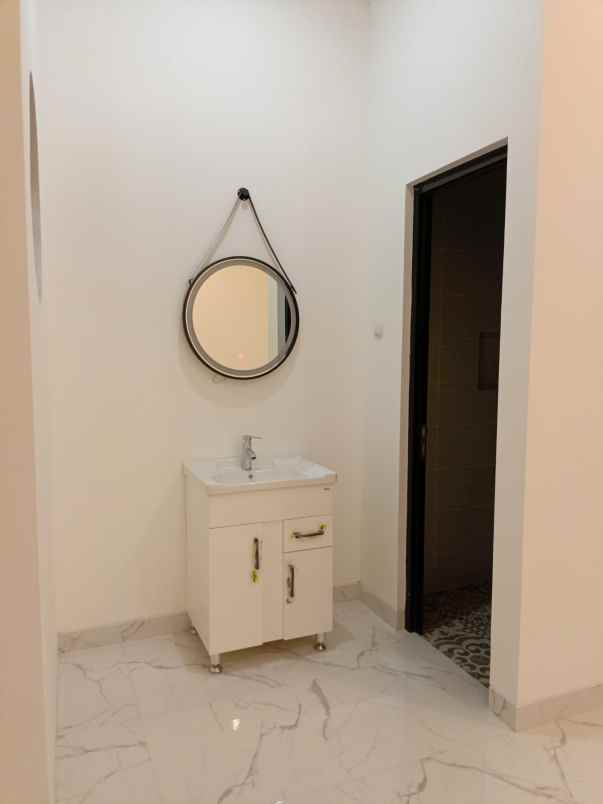 dijual rumah jalan curug agung tanah baru