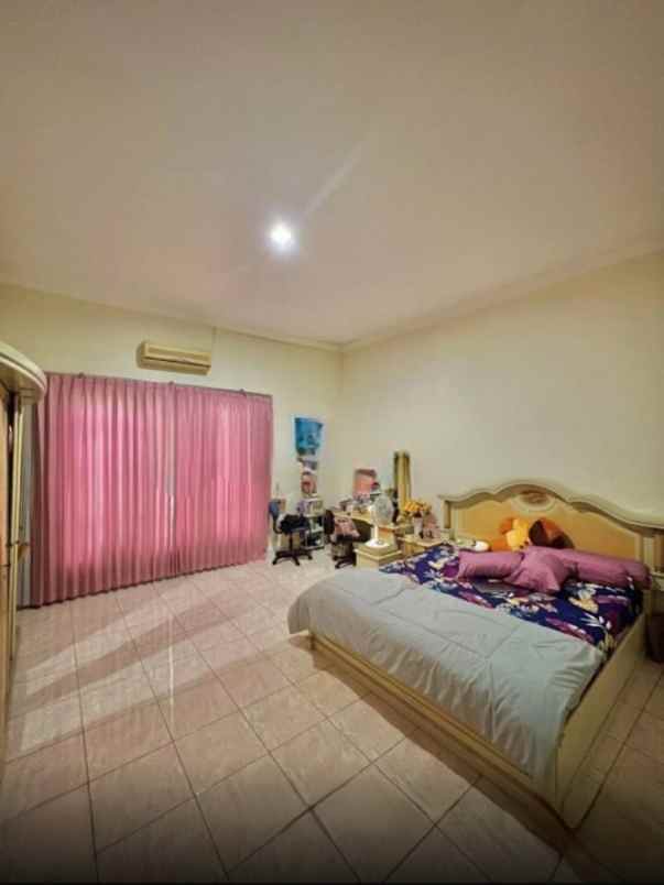 dijual rumah jalan darmo hill