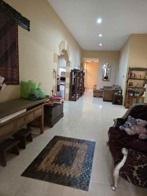 dijual rumah jalan galaxy bumi permai