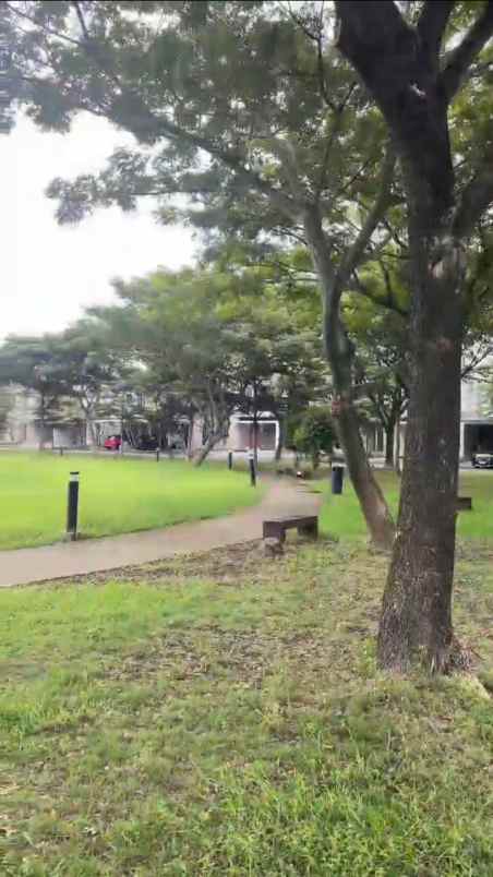 dijual rumah jalan north west park