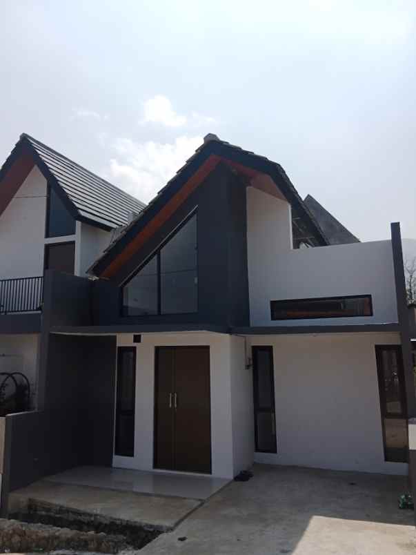 dijual rumah jalan palasari desa