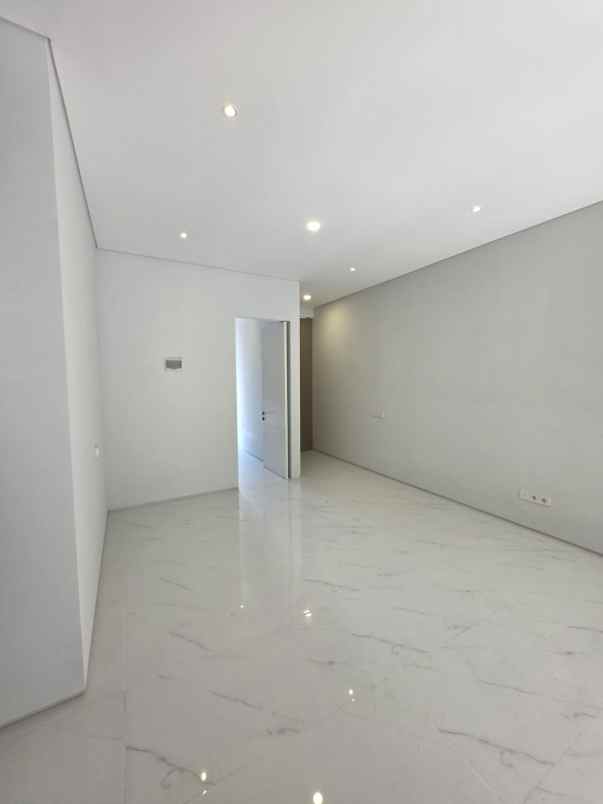 dijual rumah jalan pandugo timur