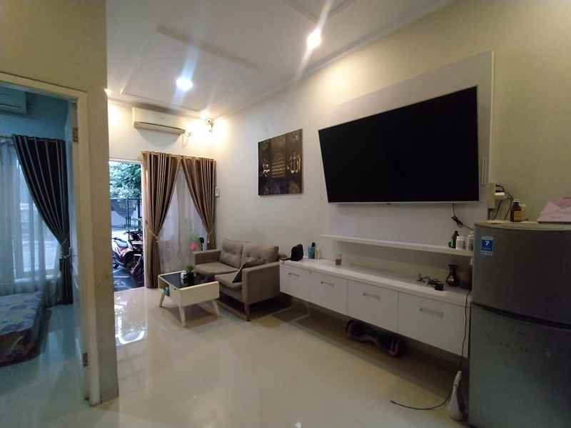 dijual rumah jalan raden sanim tanah