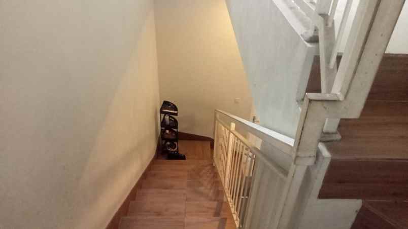 dijual rumah jalan raden sanim tanah